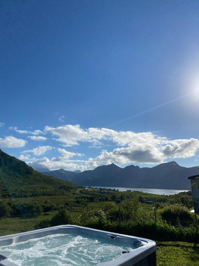 Villa Med Jacuzzi Og Nydelig Utsikt Gravdal  Extérieur photo