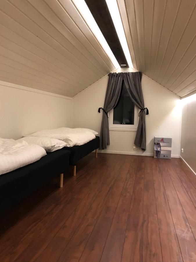 Villa Med Jacuzzi Og Nydelig Utsikt Gravdal  Extérieur photo