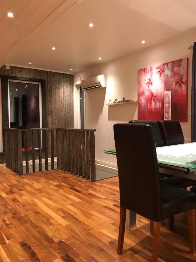 Villa Med Jacuzzi Og Nydelig Utsikt Gravdal  Extérieur photo